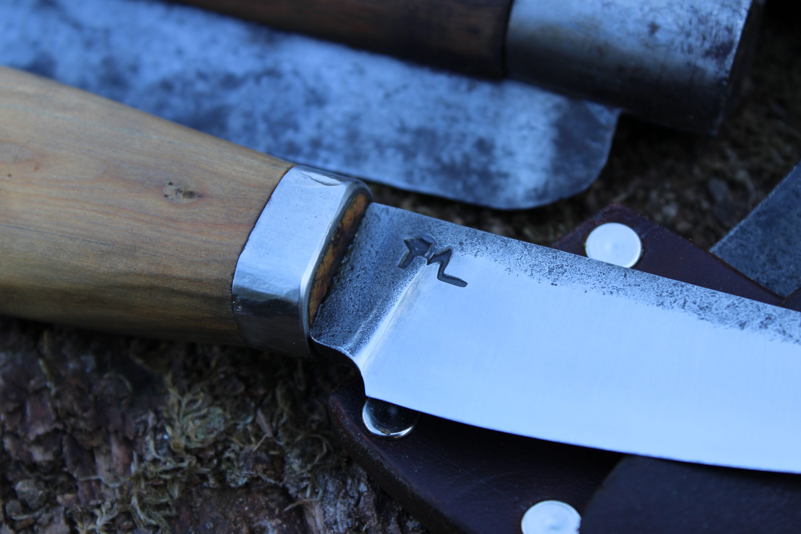 Scellement naturel et utilitaire de taillandier